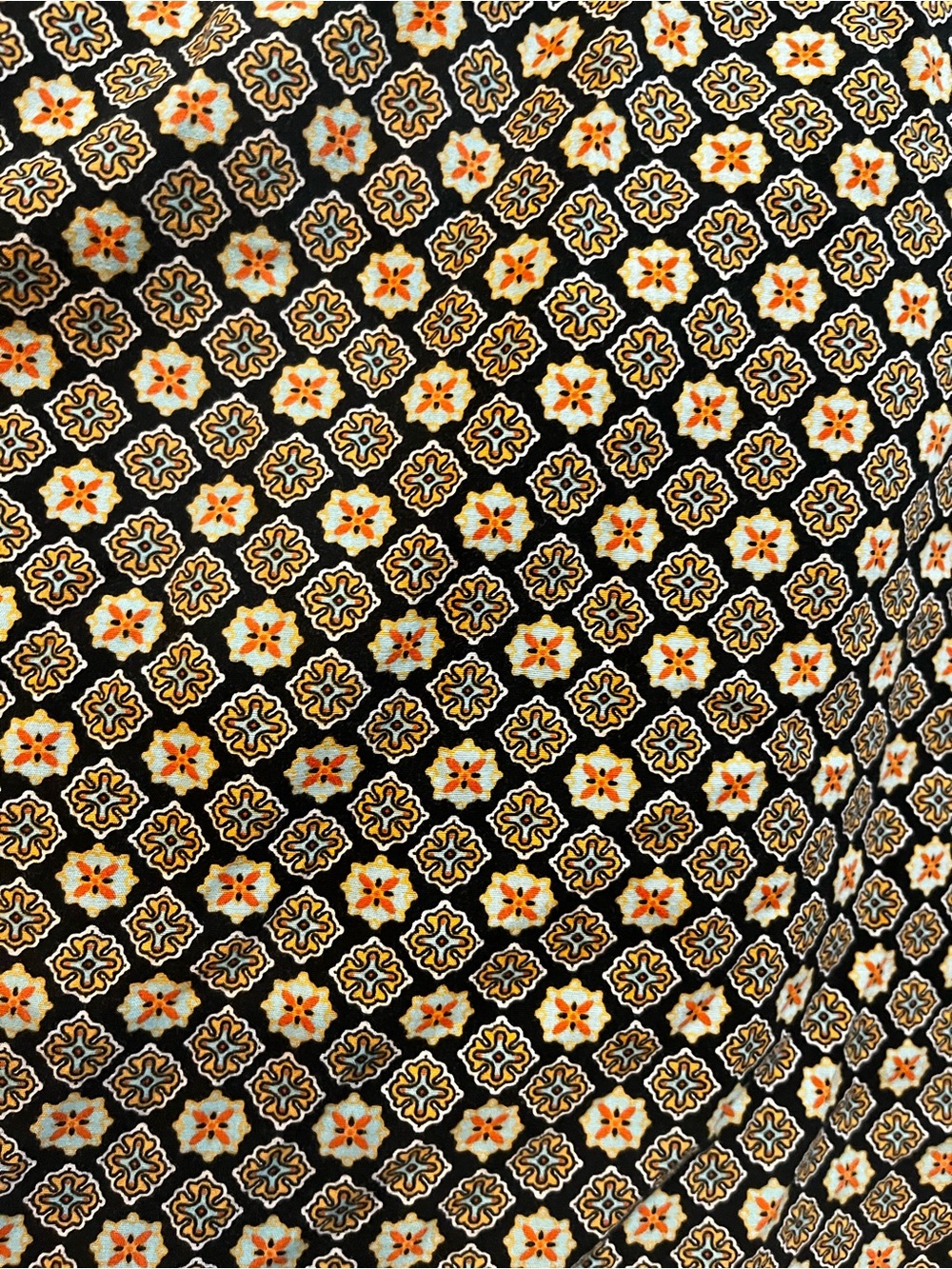 Patterned Men's button up - Picture 5 of 5